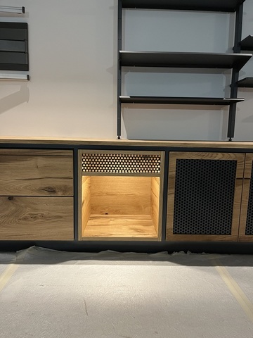 Projet Kristin - Rénovation d’une pièce de vie et création d’un meuble TV sur mesure