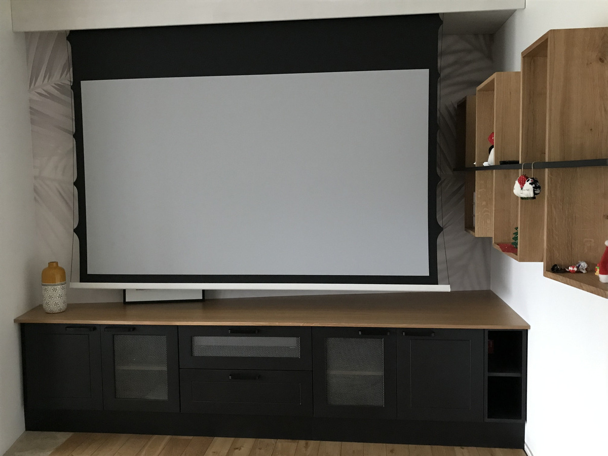 Projet Cécilia – Meuble TV et étagère au style industriel