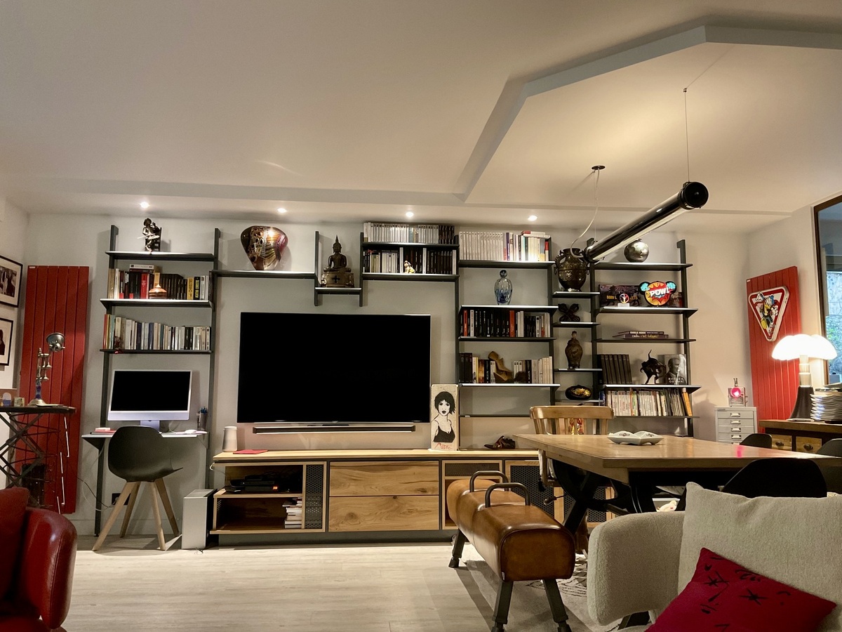 Projet Kristin - Rénovation d’une pièce de vie et création d’un meuble TV sur mesure